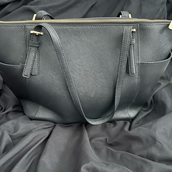 Michael Kors Charlotte Large Top Zip Top Black Tote and wallet. - Picture 6 of 11